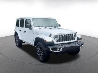 Used 2025 Jeep Wrangler Sahara video 2