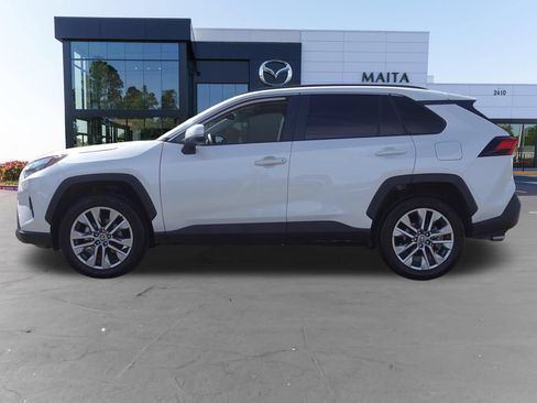 Used 2023 Toyota RAV4 XLE Premium FWD image 6