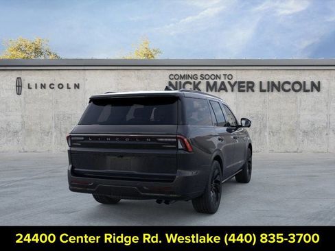 New 2026 Lincoln Navigator Reserve w/ Jet Appearance Package image 8