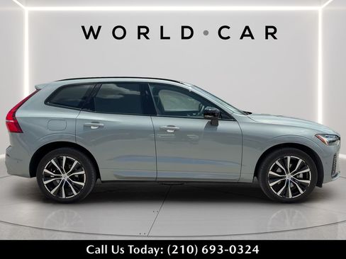 Used 2024 Volvo XC60 B5 Ultimate AWD/4WD image 8