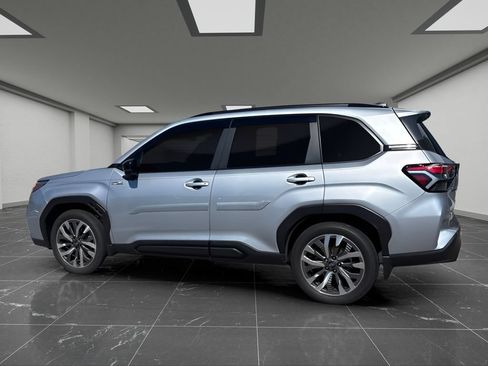 Certified 2025 Subaru Forester Touring AWD/4WD image 10