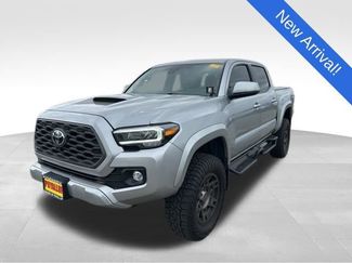 Used 2022 Toyota Tacoma TRD Sport w/ TRD Premium Sport Package video 3