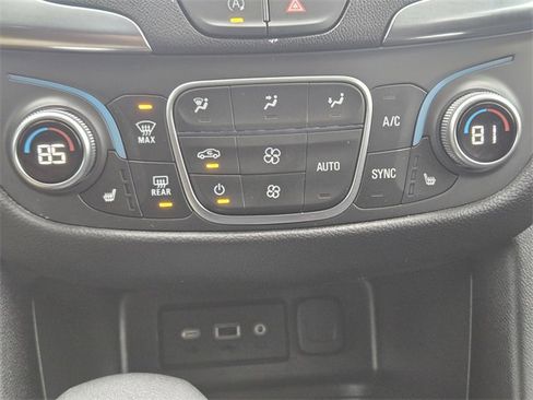 Certified 2023 Chevrolet Equinox LT image 19