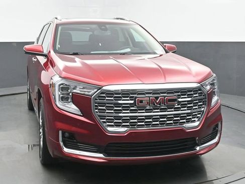 Used 2023 GMC Terrain Denali AWD/4WD image 8