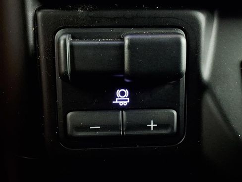 Used 2021 GMC Sierra 2500 SLE w/ SLE Convenience Package image 12