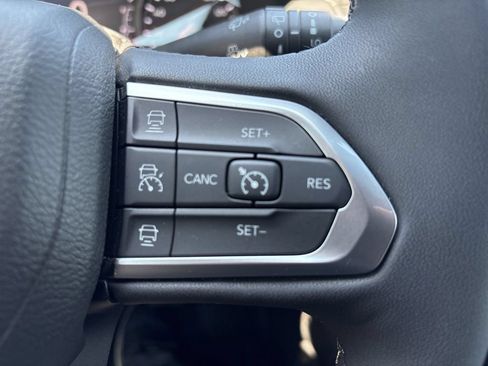 Used 2023 Jeep Compass Limited AWD/4WD image 25