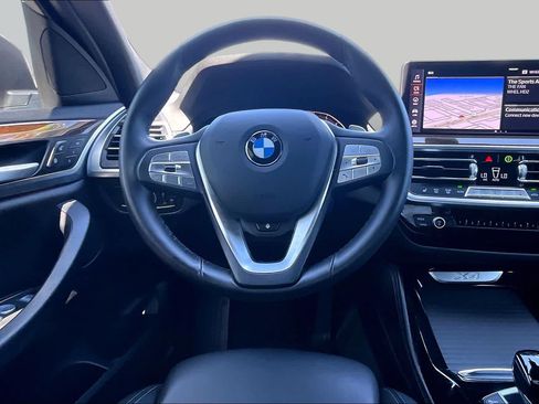 Used 2024 BMW X4 xDrive30i AWD/4WD image 6