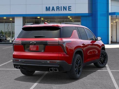 New 2026 Chevrolet Traverse LT w/ Midnight/Sport Edition FWD image 4