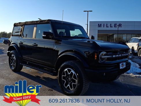 Certified 2022 Ford Bronco Outer Banks image 1