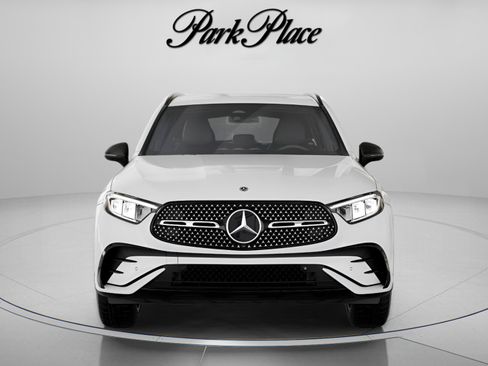 Used 2026 Mercedes-Benz GLC 300 image 36