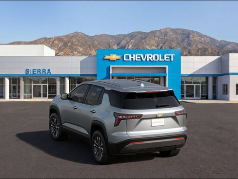 New 2027 Chevrolet Equinox LT FWD image 2