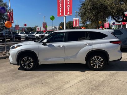 Used 2023 Toyota Highlander Limited