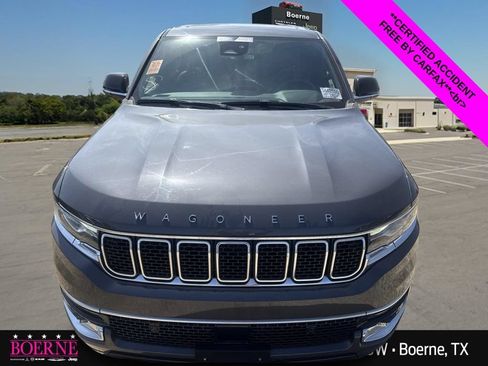 Used 2023 Jeep Wagoneer 4WD w/ Premium Group I image 6