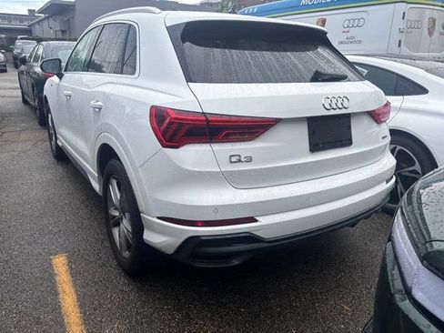 Used 2020 Audi Q3 2.0T Premium w/ Convenience Package AWD/4WD image 7