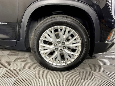 Used 2024 GMC Acadia Elevation image 11