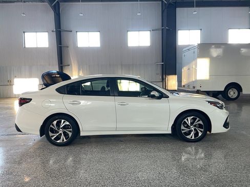 Used 2024 Subaru Legacy Premium image 4