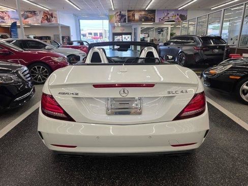 Used 2017 Mercedes-Benz SLC 43 AMG image 11