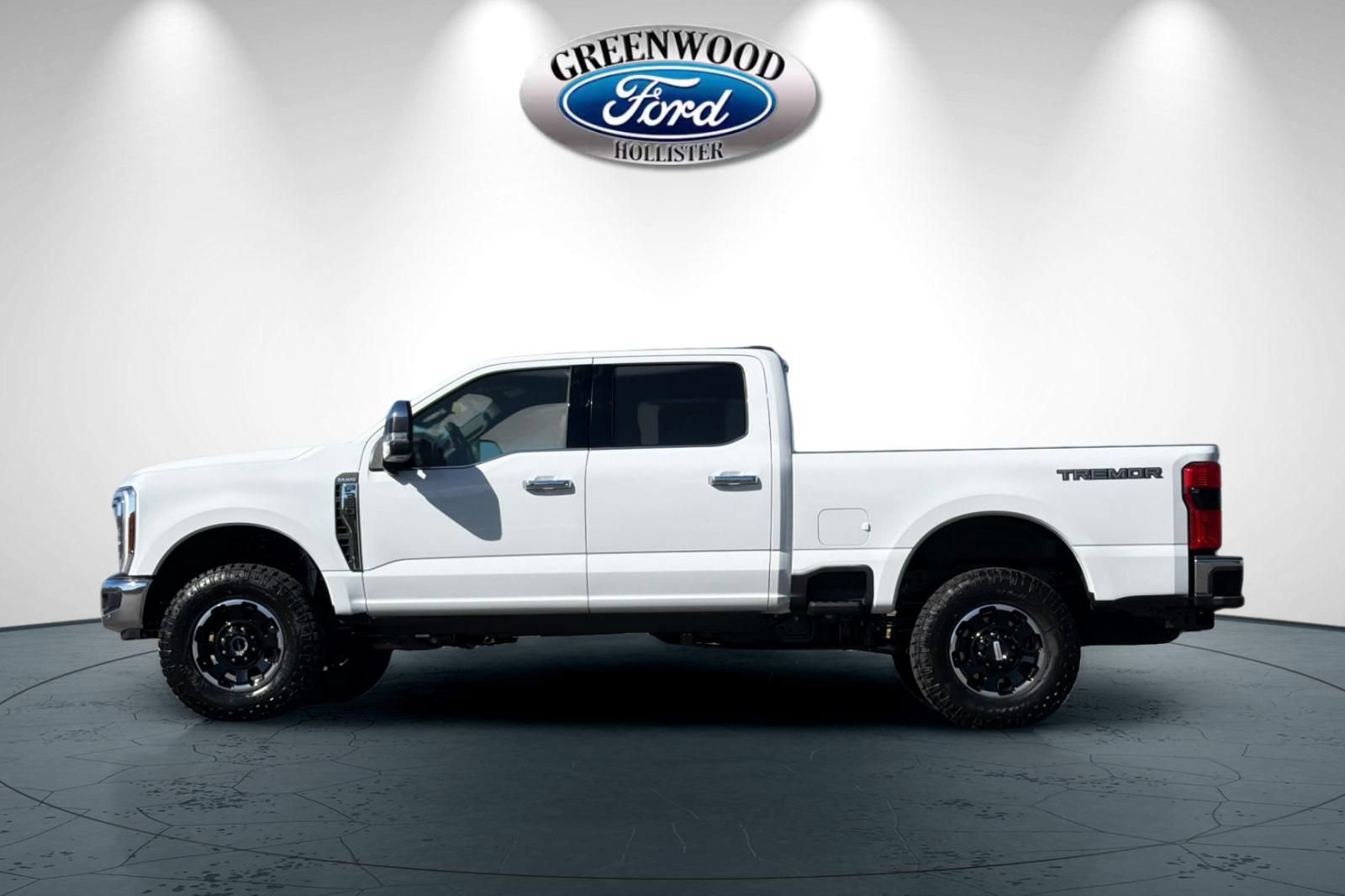 New 2027 Ford F350 King Ranch w/ Tremor Off-Road Package AWD/4WD image 7