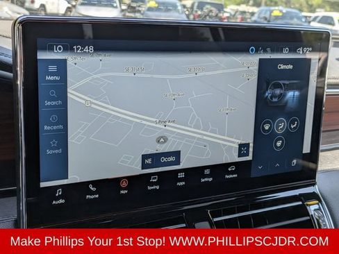 Used 2024 Lincoln Navigator Premiere AWD/4WD image 21