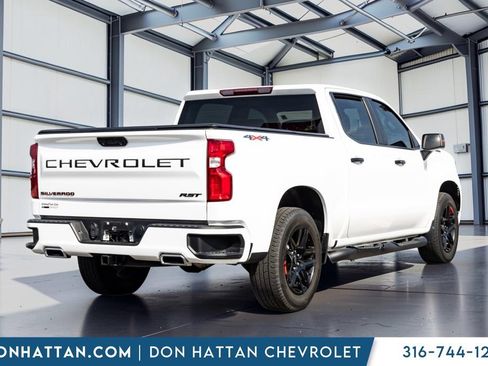Used 2023 Chevrolet Silverado 1500 RST w/ Redline Edition AWD/4WD image 23