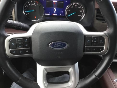 Used 2024 Ford Expedition Max Limited image 12
