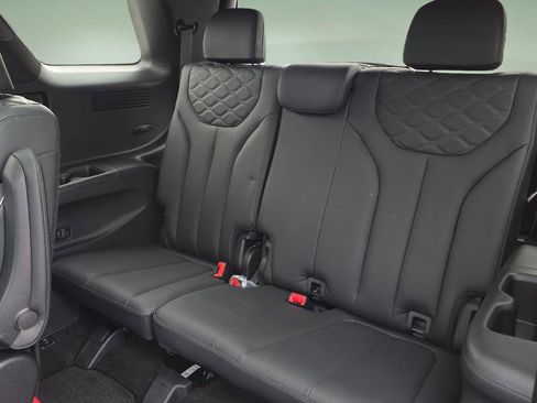 Used 2022 Hyundai Palisade Calligraphy image 19