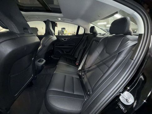 Used 2023 Volvo S60 B5 Plus w/ Climate Package FWD image 18