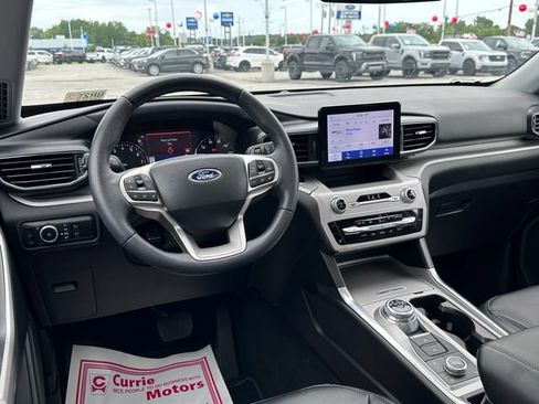 Certified 2024 Ford Explorer XLT w/ Equipment Group 202A AWD/4WD image 11