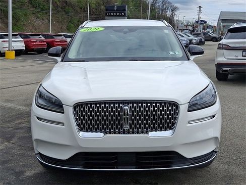 Used 2021 Lincoln Corsair AWD w/ Equipment Group 101A image 2