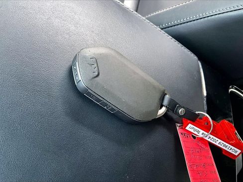 Used 2024 Kia Telluride S AWD/4WD image 35