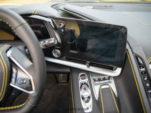 Used 2025 Chevrolet Corvette Stingray Premium Cpe w/ Z51 Performance Package image 51