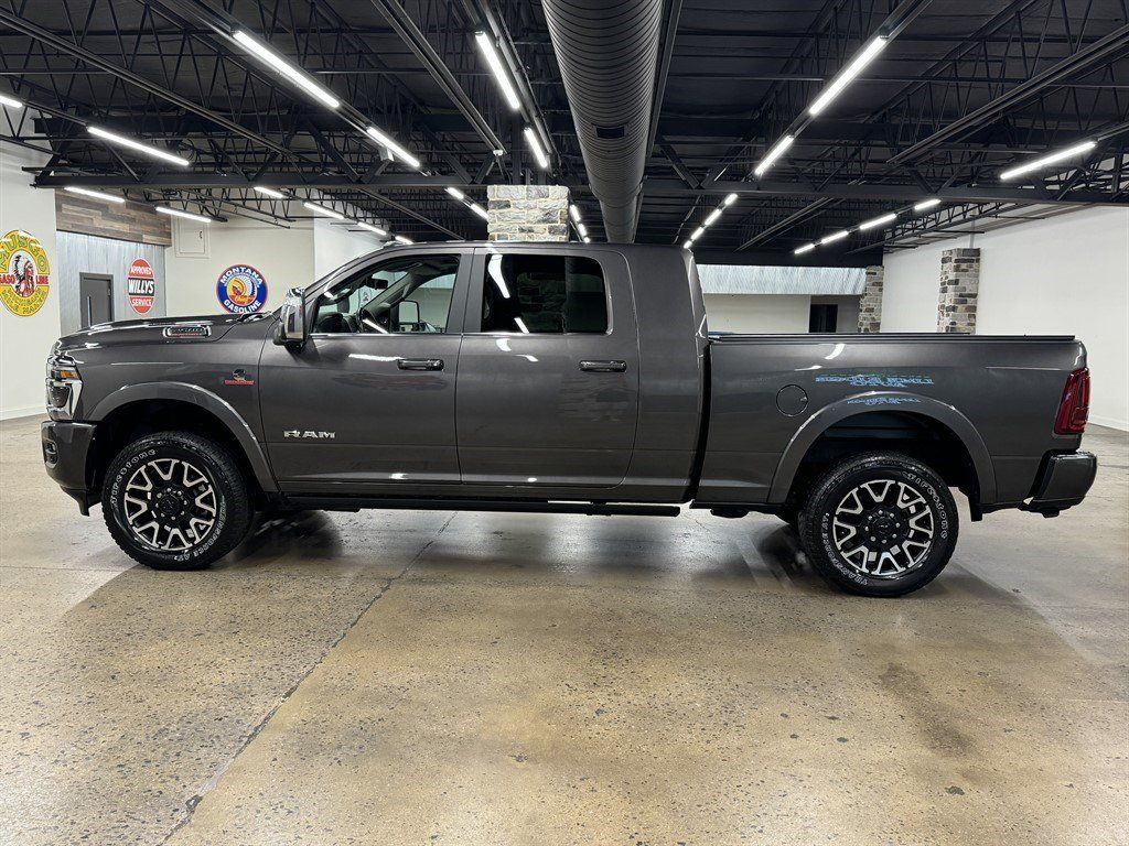 Used 2025 RAM 2500 Limited AWD/4WD image 4