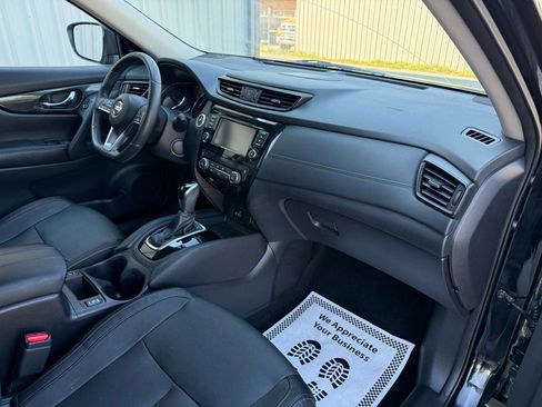 Used 2018 Nissan Rogue SL w/ Premium Package AWD/4WD image 30