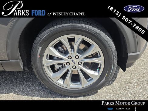 Certified 2020 Ford Explorer XLT w/ Equipment Group 202A RWD image 32
