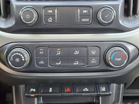 Used 2022 Chevrolet Colorado LT w/ Fleet Safety Package RWD image 20