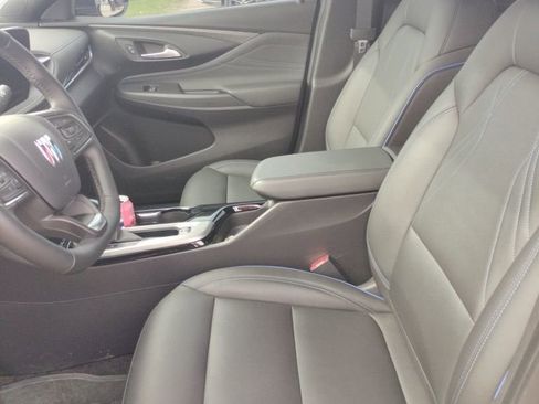 Used 2024 Buick Envista Sport Touring w/ Convenience I Package FWD image 4