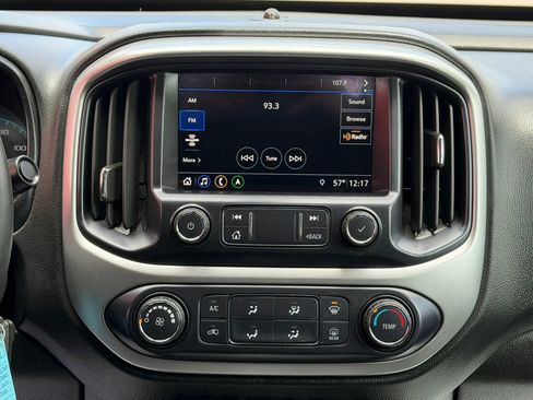 Used 2021 Chevrolet Colorado LT w/ LT Convenience Package AWD/4WD image 18