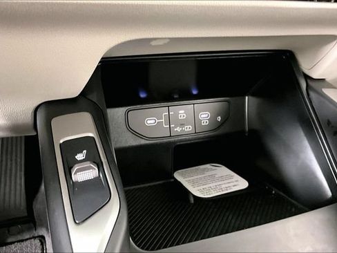 Certified 2026 Kia Sorento S FWD image 15