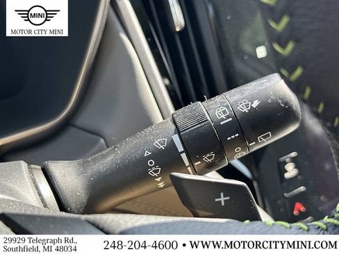Used 2025 Subaru Outback Onyx Edition AWD/4WD image 27