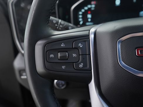 Used 2024 GMC Sierra 1500 Elevation image 25