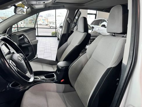 Used 2017 Toyota RAV4 XLE w/ Protection Package image 8