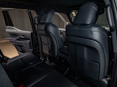 Used 2025 Lexus GX 550 550 Luxury+ w/ Cold Area Package image 25