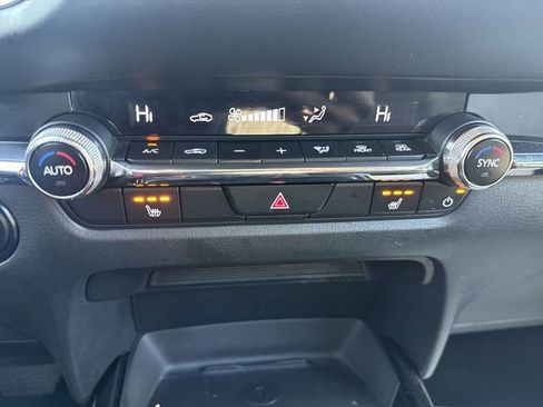 Used 2024 MAZDA CX-30 AWD 2.5 S w/ Premium Package image 19