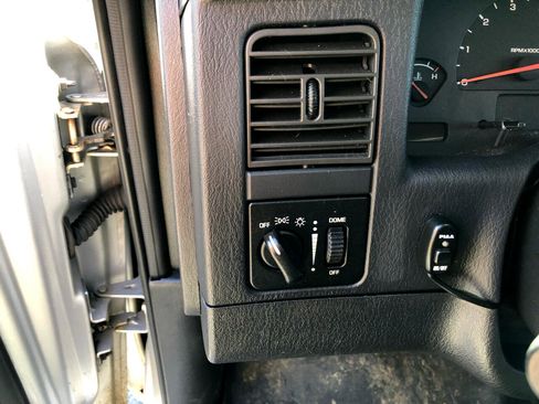 Used 2003 Dodge Durango Sport image 17
