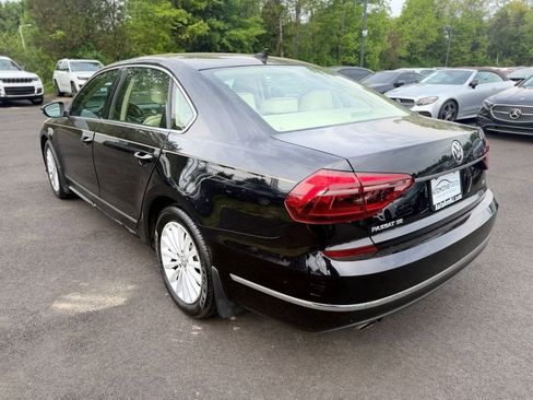 Used 2017 Volkswagen Passat 1.8T SE FWD image 6