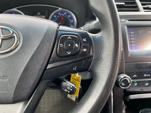 Used 2016 Toyota Camry LE FWD image 20