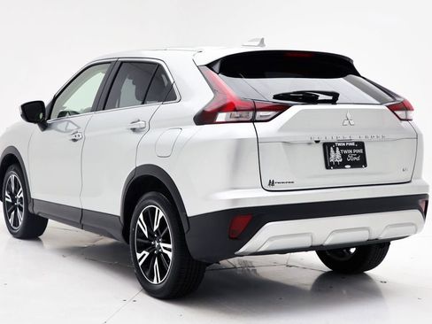 Used 2025 Mitsubishi Eclipse Cross SE image 6