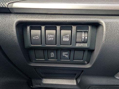 Used 2021 Subaru Forester Premium image 32