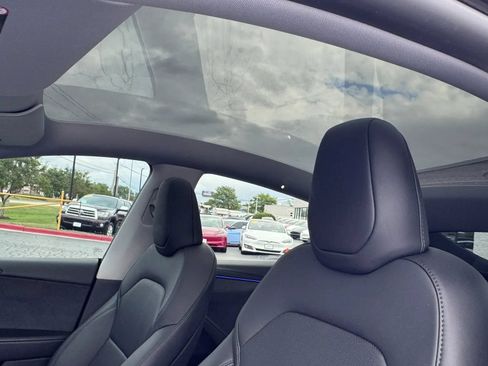 Used 2026 Tesla Model Y AWD image 11