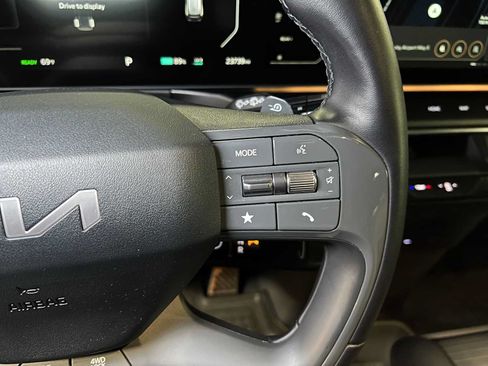 Used 2024 Kia EV9 GT-Line AWD/4WD image 40